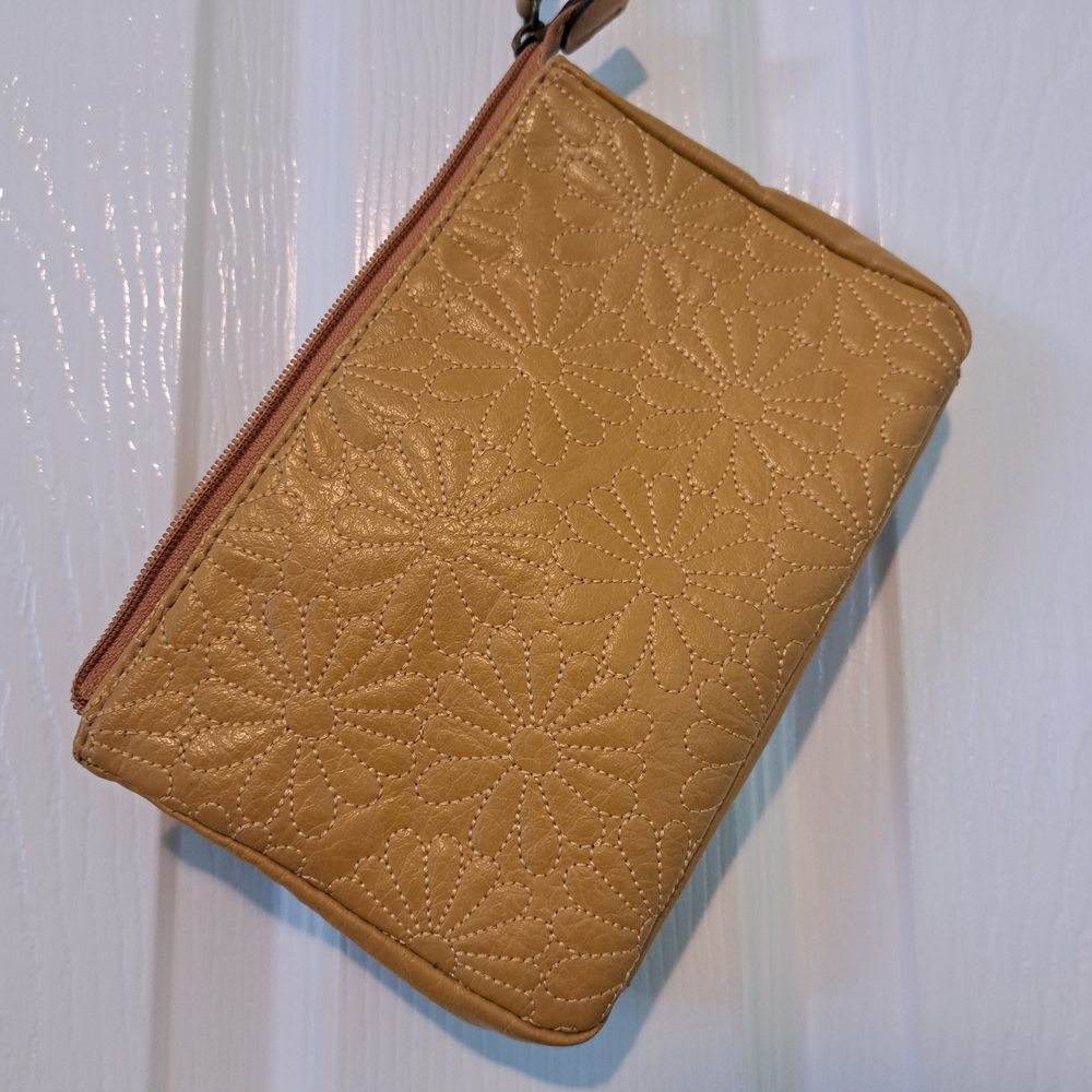 Axcess Liz Claiborne Vintage Mustard Yellow Daisy Stitched Wristlet
